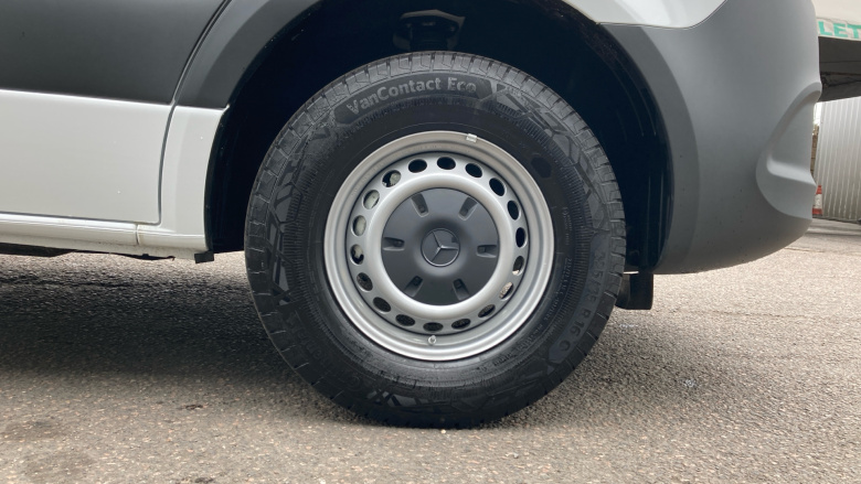 Mercedes-Benz Sprinter E314 L2 Electric Rwd 100kW 81kWh Pro Van Auto